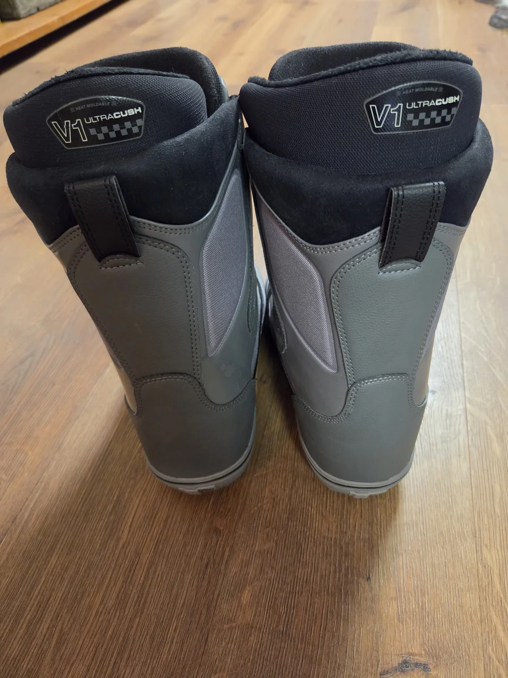 Vans snowboard boots